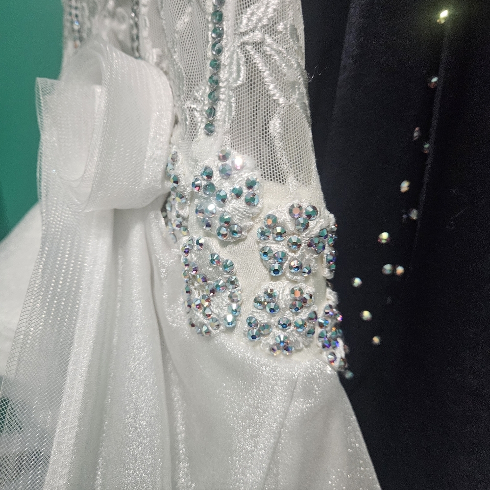 "Western Bride" Ballroom Rhythm Couture Dress White lace & Swarovski XS/Juniors - Picture 9 of 9
